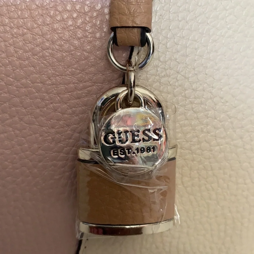 New GUESS Shawna Pebble Cali Satchel